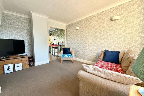 2 bedroom terraced house for sale, Temple Close, Bushmead, Luton, Bedfordshire, LU2 7XZ