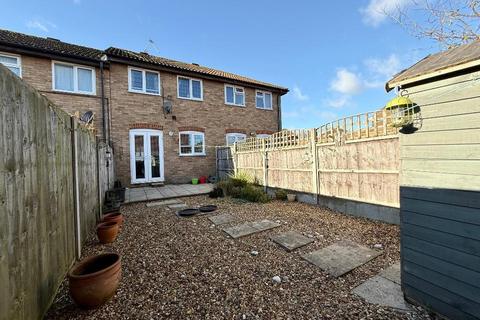 4 Temple Close, Luton, LU2 7XZ