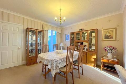 2 bedroom terraced house for sale, Grange Avenue, Leagrave, Luton, Bedfordshire, LU4 9AT