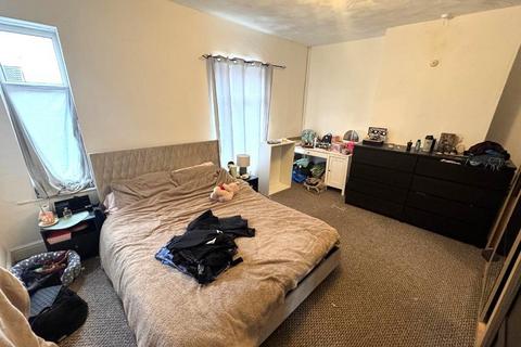 2 bedroom terraced house to rent, Edwin Street, Daybrook, Nottingham, NG5 6AZ