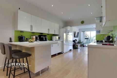 19 Millet Road, Greenford, UB6 9SG