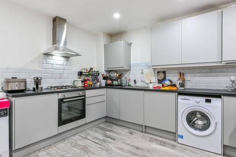 2 bedroom flat to rent, Yonge Park, Finsbury Park, London, N4