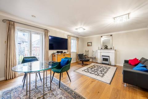 2 bedroom flat for sale, Russell Road, Kensington, London, W14