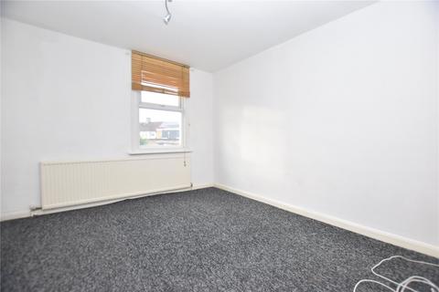 2 bedroom apartment to rent, Portland Road, London, SE25