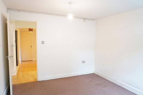 Flat 3, Pine Trees Portsmouth Road, Esher, KT10 9JF