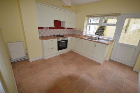 2 bedroom terraced house to rent, Newham Road, Truro