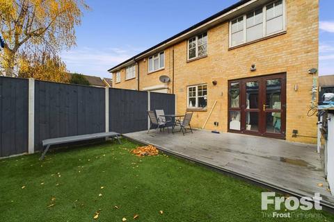 34 Westminster Close, Feltham, TW14 9XD