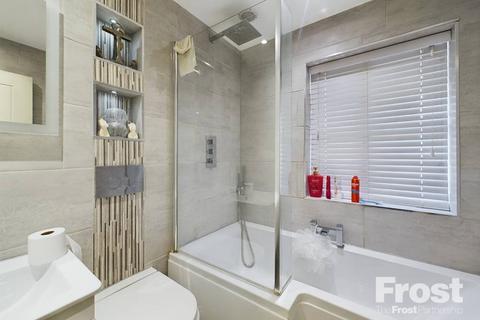 34 Westminster Close, Feltham, TW14 9XD