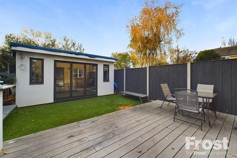 34 Westminster Close, Feltham, TW14 9XD