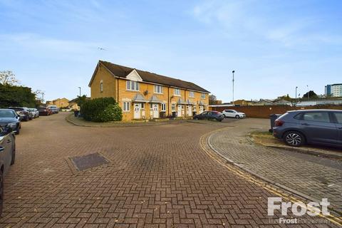 34 Westminster Close, Feltham, TW14 9XD