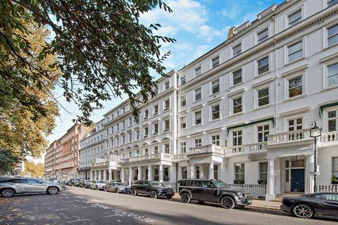 2 bedroom flat for sale, Lowndes Square, Knightsbridge, London