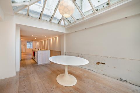 2 bedroom flat for sale, Lowndes Square, Knightsbridge, London