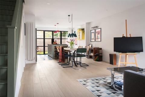 44 Sharon Gardens, London, E9 7RX