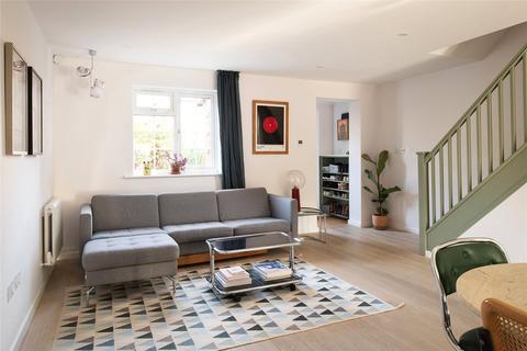 44 Sharon Gardens, London, E9 7RX