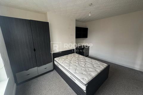 3 bedroom house to rent, Oban Place, Leeds LS12