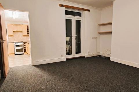 1 bedroom ground floor flat to rent, Wellington Street, Kettering