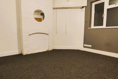 1 bedroom ground floor flat to rent, Wellington Street, Kettering