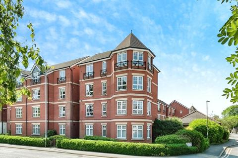 2 bedroom flat for sale, St. Peters Close, Worcestershire B61