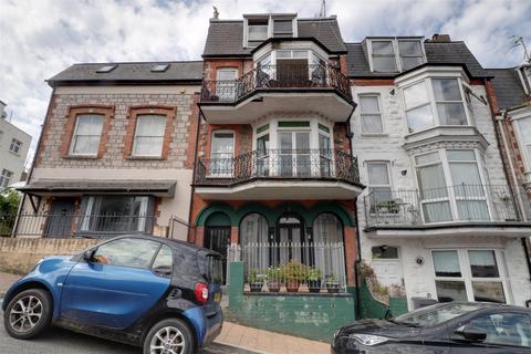 Flat 3, 8 Avenue Road, Ilfracombe, EX34 9AT