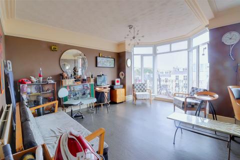 Flat 3, 8 Avenue Road, Ilfracombe, EX34 9AT