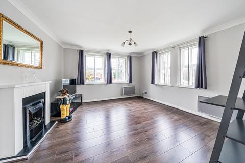 2 bedroom apartment for sale, Hurworth Avenue, Langley, Berkshire, SL3