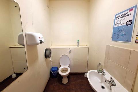 Property to rent, Stockport Road, Levenshulme, Manchester, M19