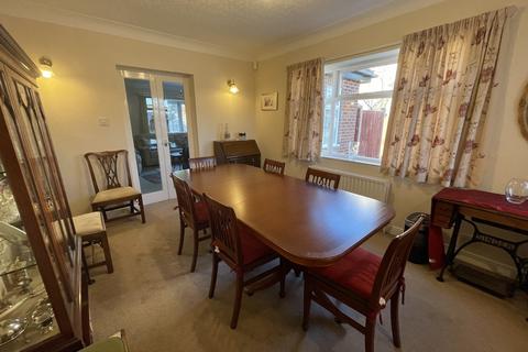 14 Eveson Road, Norton, Stourbridge, DY8 3BN