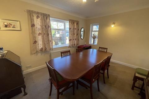 14 Eveson Road, Norton, Stourbridge, DY8 3BN
