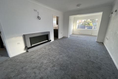 2 bedroom detached bungalow for sale, Cradley Heath - Hadendale