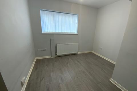 2 bedroom apartment to rent, Flat ,  Crescent Road, Middlesbrough