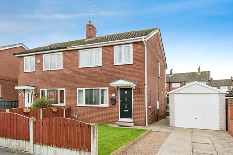 3 bedroom semi-detached house for sale, Beech Crescent, West Yorkshire WF10