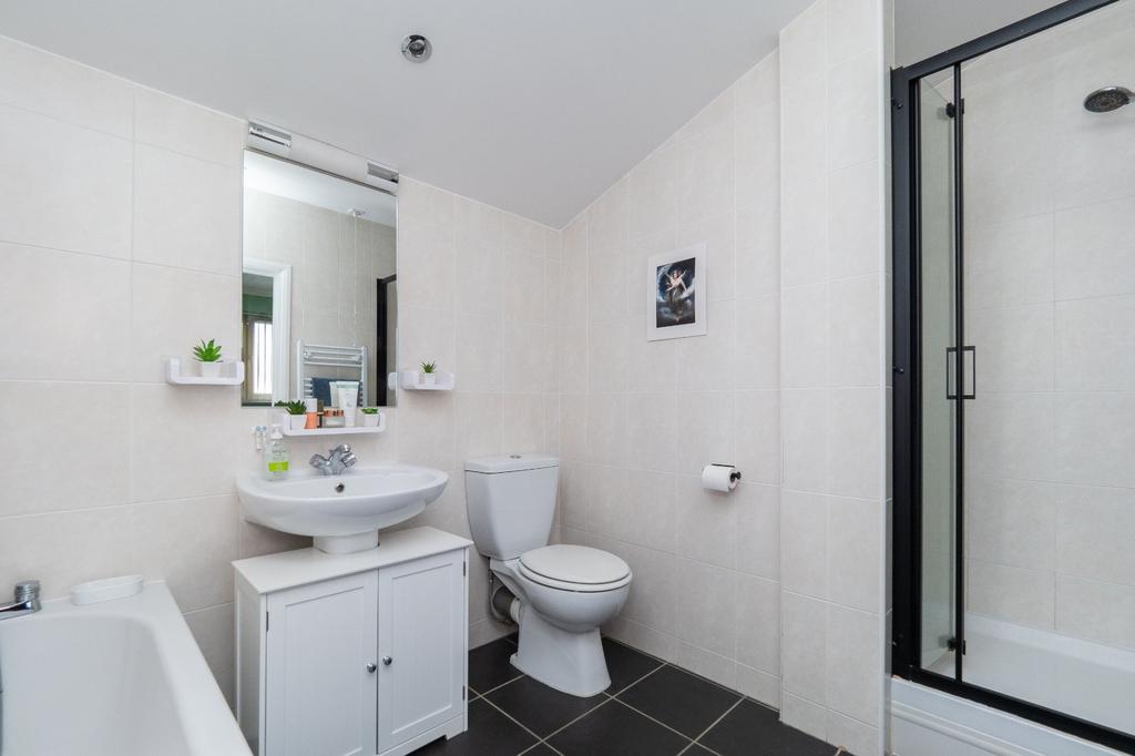 Ensuite Bathroom