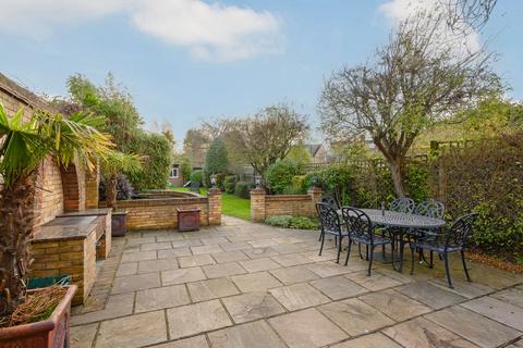 4 bedroom end of terrace house for sale, Kenley Road, London SW19