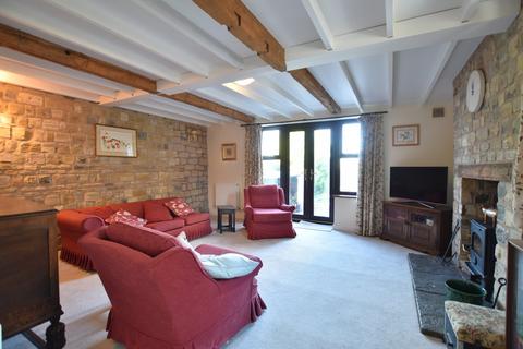 Farriers Barn, Farriers Court Ab Lench Road, Church Lench, Evesham, WR11 4UQ