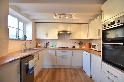 Farriers Barn, Farriers Court Ab Lench Road, Church Lench, Evesham, WR11 4UQ