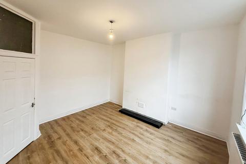 3 bedroom terraced house to rent, Grosvenor Road, Greater Manchester SK14