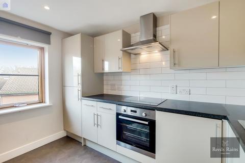 2 bedroom apartment to rent, Raymouth Road, London SE16