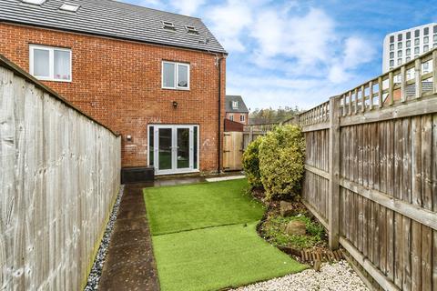 3 bedroom semi-detached house for sale, Bottomley Side, Manchester M9