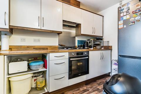 3 Bottomley Side, Manchester, M9 8EZ