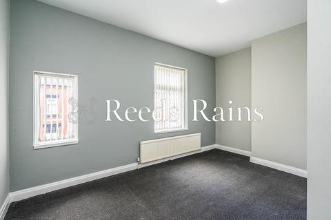 3 bedroom terraced house for sale, Middlebourne Street, Greater Manchester M6