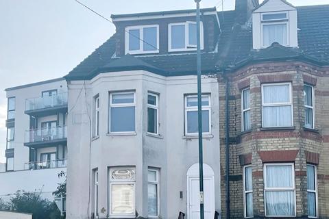 Studio to rent, Maidstone Road, Kent ME4