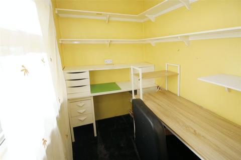 7 Doncaster Road, Highfields, Doncaster, DN6 7HZ