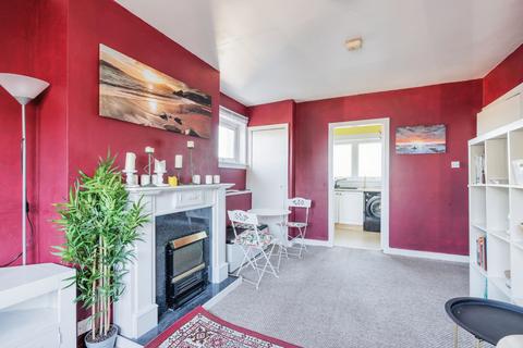 1 bedroom flat for sale, Castle Street, Fife DD6