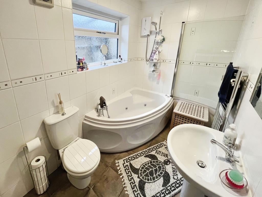 Gr Fl. Bath Room