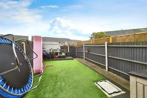 17 Chester Close, Rochester, ME2 2QX