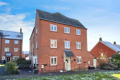 4 bedroom end of terrace house for sale, Salford Way, Swadlincote DE11