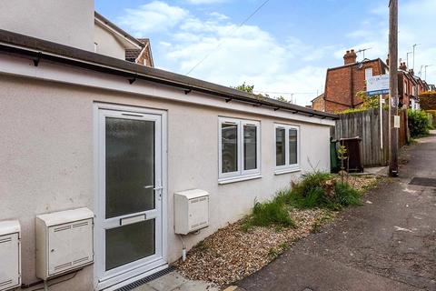 3 bedroom flat for sale, Silverdale Road, Kent TN4