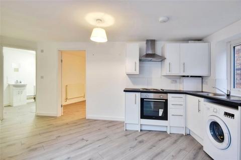 3 bedroom flat for sale, Silverdale Road, Kent TN4