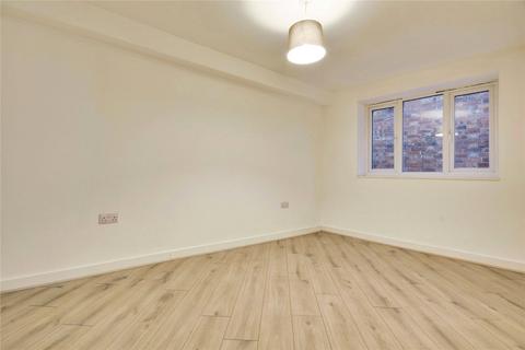 3 bedroom flat for sale, Silverdale Road, Kent TN4