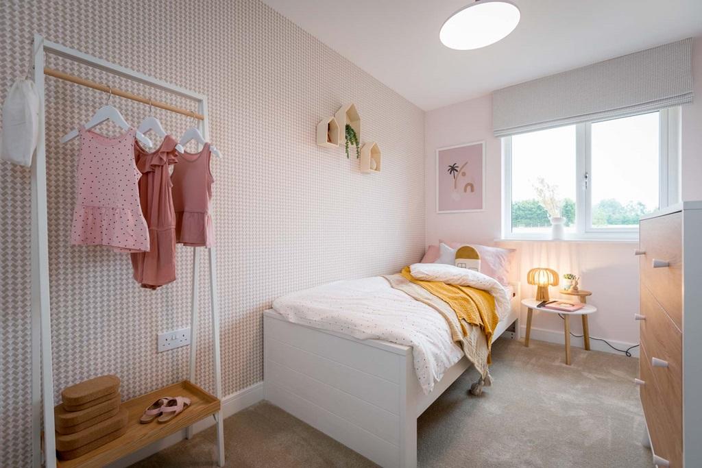 Ideal bedroom for young children or as a home...